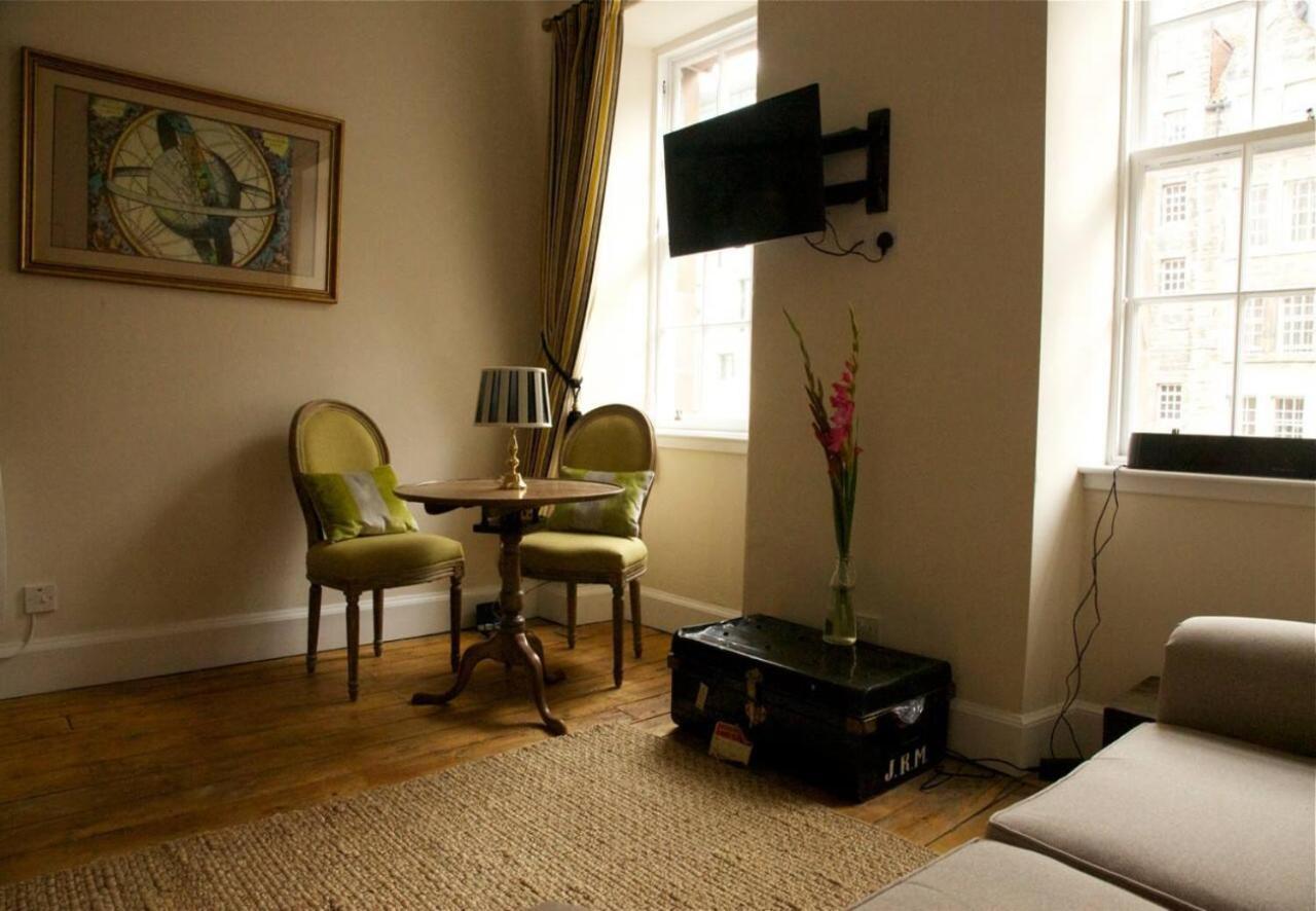 Joivy Chic Apt In The Royal Mile Tower Apartamento Edimburgo Exterior foto