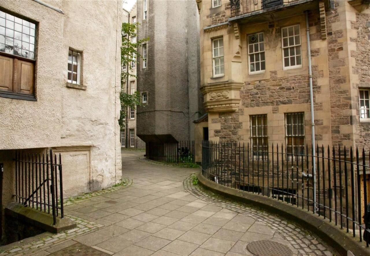 Joivy Chic Apt In The Royal Mile Tower Apartamento Edimburgo Exterior foto